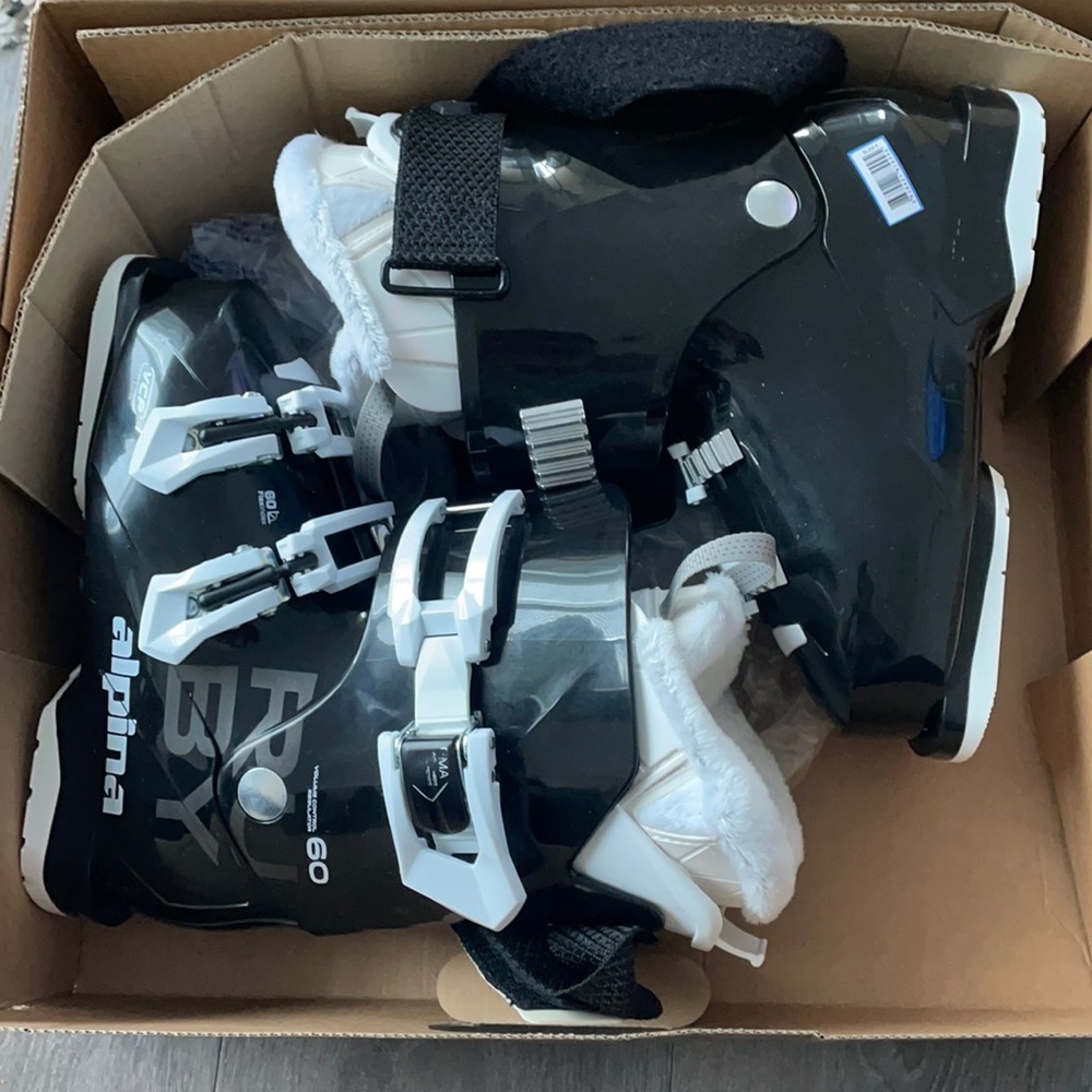 Alpina Ruby 60 Ski Boots - BRAND NEW